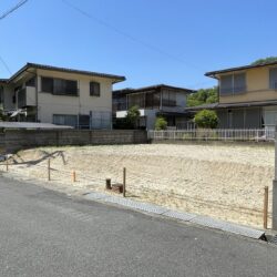 【売土地】◆神戸市垂水区神和台３丁目◆建築条件無◆更地