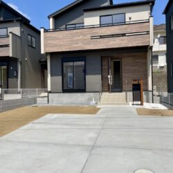 ◆南向きの明るい分譲地です♪外観
